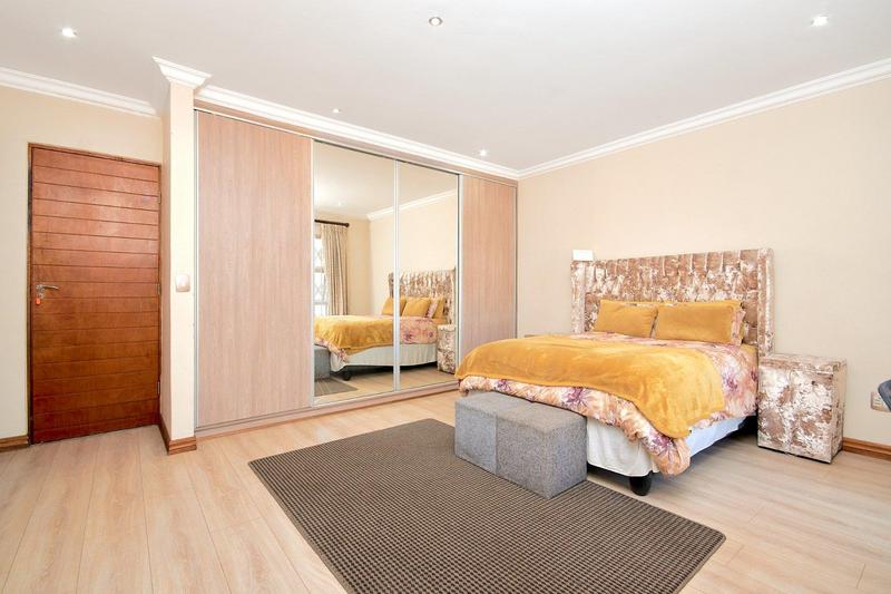 6 Bedroom Property for Sale in Bultfontein Gauteng