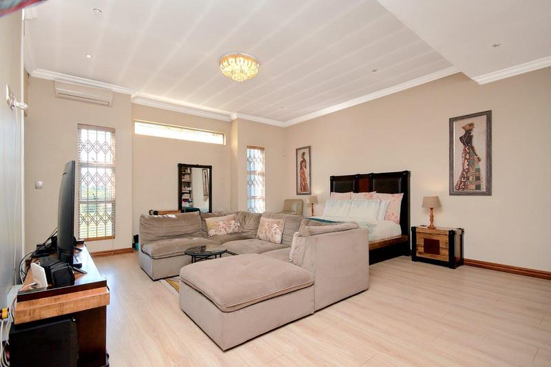 6 Bedroom Property for Sale in Bultfontein Gauteng