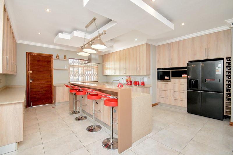 6 Bedroom Property for Sale in Bultfontein Gauteng