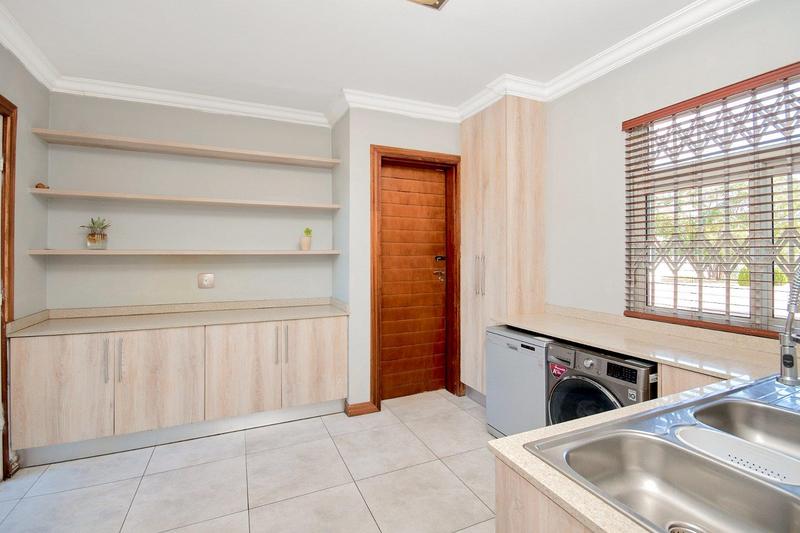 6 Bedroom Property for Sale in Bultfontein Gauteng