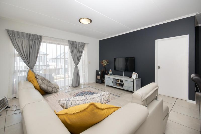 2 Bedroom Property for Sale in Greenstone Hill Gauteng