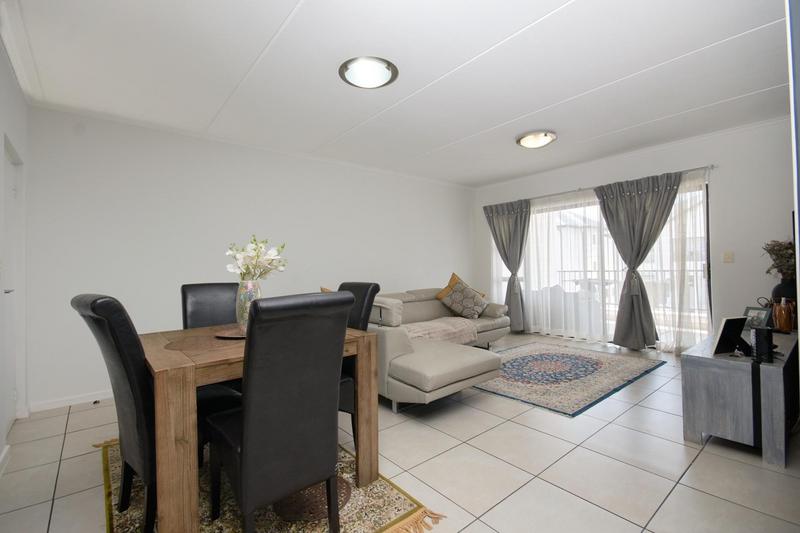 2 Bedroom Property for Sale in Greenstone Hill Gauteng