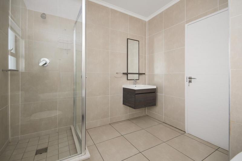 2 Bedroom Property for Sale in Greenstone Hill Gauteng