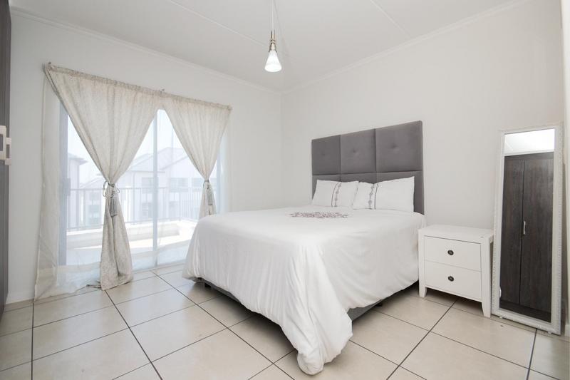 2 Bedroom Property for Sale in Greenstone Hill Gauteng