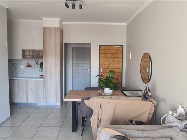 To Let 3 Bedroom Property for Rent in Barbeque Downs Gauteng