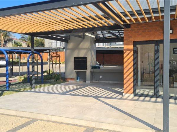 To Let 3 Bedroom Property for Rent in Barbeque Downs Gauteng