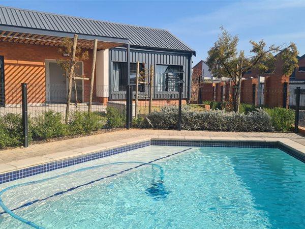 To Let 3 Bedroom Property for Rent in Barbeque Downs Gauteng
