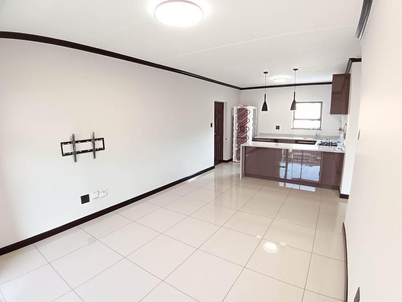 To Let 2 Bedroom Property for Rent in Blue Hills Gauteng