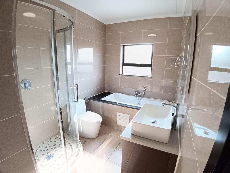 To Let 2 Bedroom Property for Rent in Blue Hills Gauteng