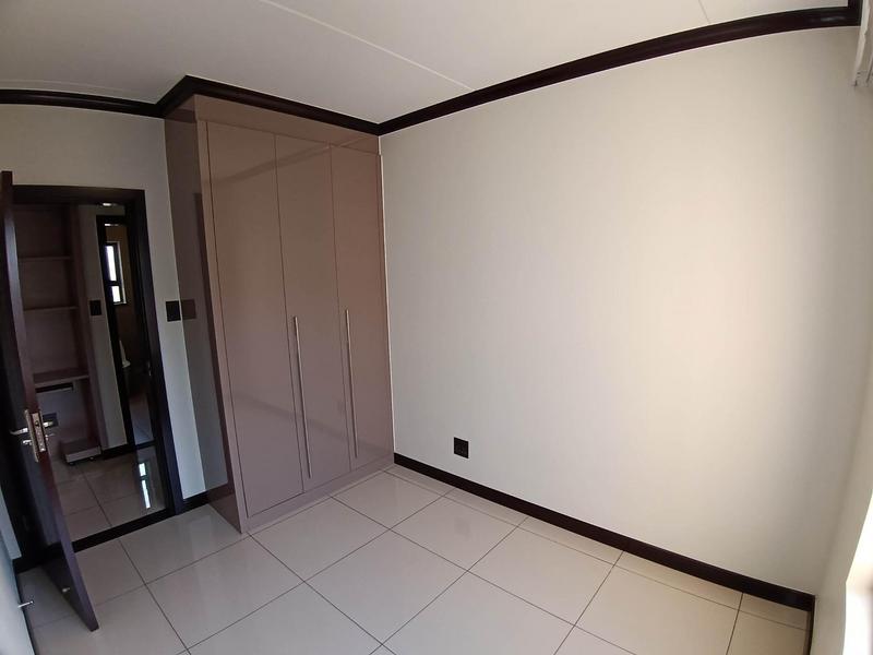 To Let 2 Bedroom Property for Rent in Blue Hills Gauteng