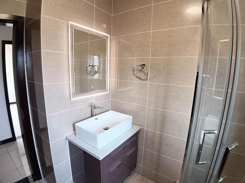 To Let 2 Bedroom Property for Rent in Blue Hills Gauteng