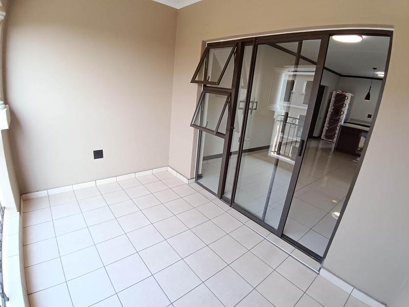 To Let 2 Bedroom Property for Rent in Blue Hills Gauteng