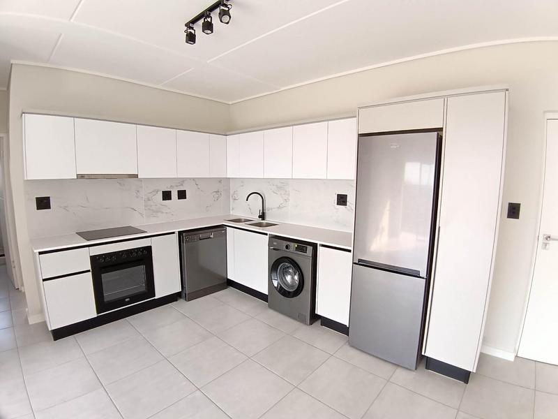 To Let 2 Bedroom Property for Rent in Crowthorne Gauteng