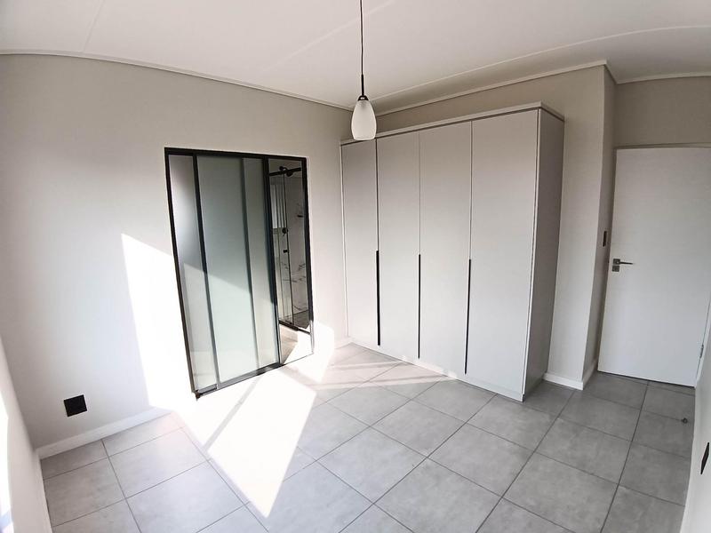 To Let 2 Bedroom Property for Rent in Crowthorne Gauteng