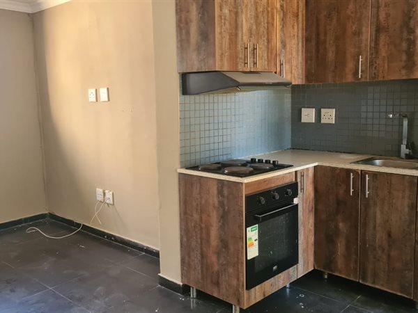 To Let 2 Bedroom Property for Rent in Halfway Gardens Gauteng