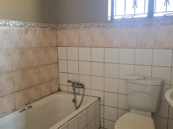 To Let 2 Bedroom Property for Rent in Halfway Gardens Gauteng