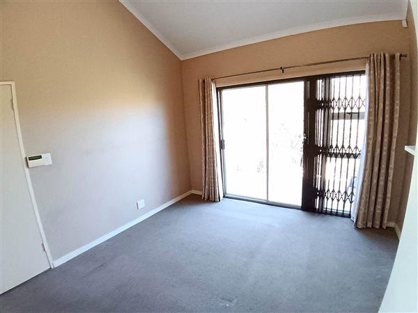 To Let 3 Bedroom Property for Rent in Halfway Gardens Gauteng