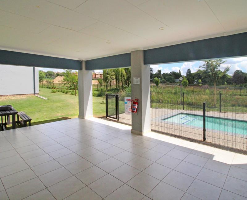 To Let 2 Bedroom Property for Rent in Noordwyk Gauteng