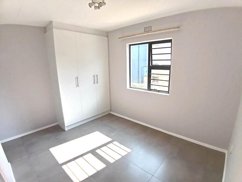 To Let 2 Bedroom Property for Rent in Noordwyk Gauteng