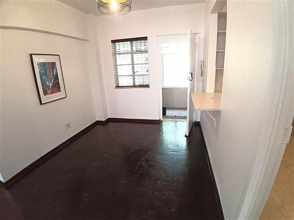 To Let 2 Bedroom Property for Rent in Illovo Gauteng