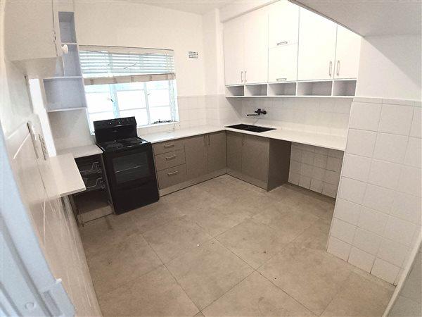 To Let 2 Bedroom Property for Rent in Illovo Gauteng