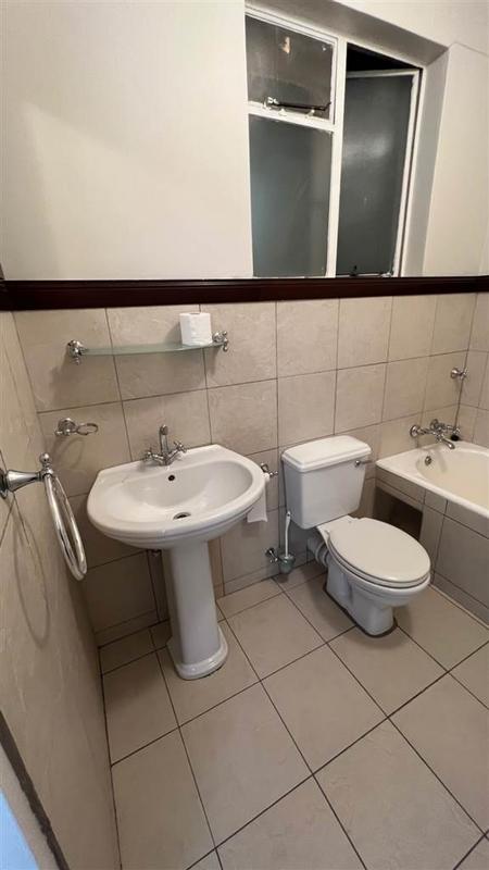 To Let 2 Bedroom Property for Rent in Parkmore Gauteng