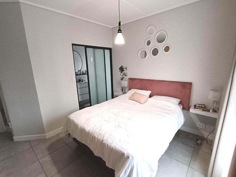To Let 2 Bedroom Property for Rent in Waterfall Gauteng