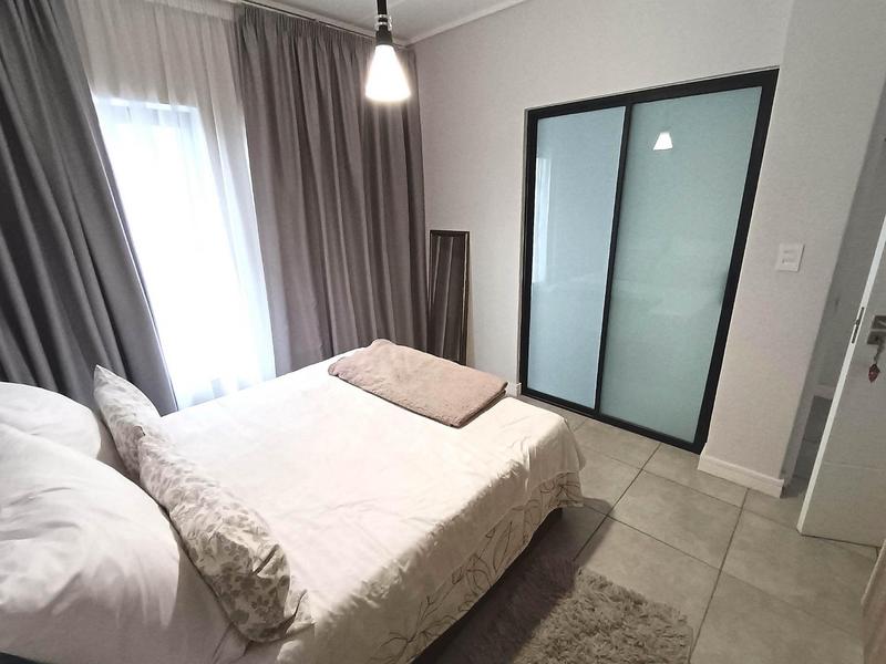 To Let 2 Bedroom Property for Rent in Waterfall Gauteng