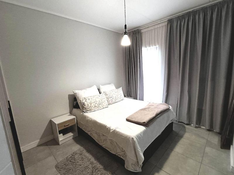 To Let 2 Bedroom Property for Rent in Waterfall Gauteng