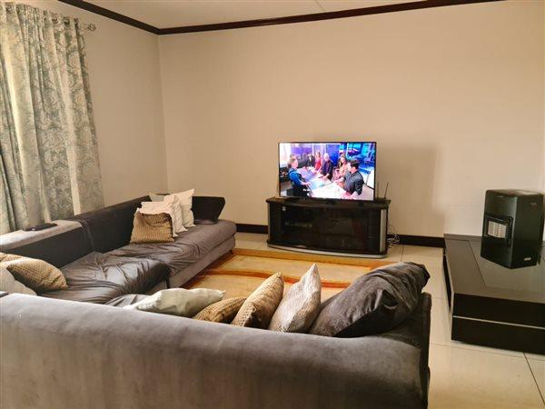 3 Bedroom Property for Sale in Carlswald Gauteng