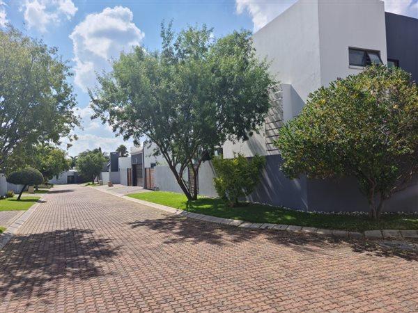 3 Bedroom Property for Sale in Noordwyk Gauteng