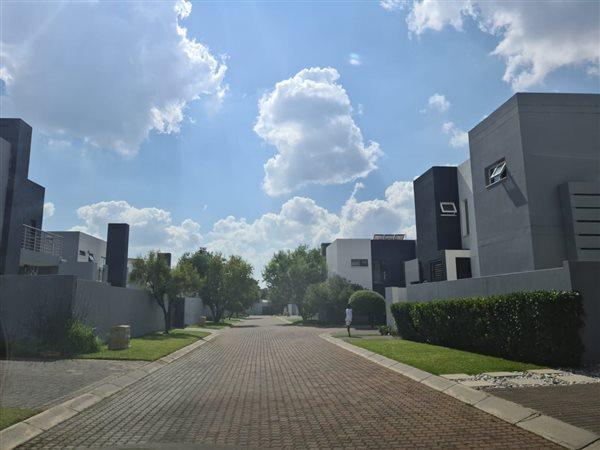 3 Bedroom Property for Sale in Noordwyk Gauteng
