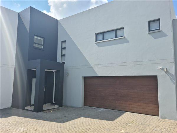 3 Bedroom Property for Sale in Noordwyk Gauteng