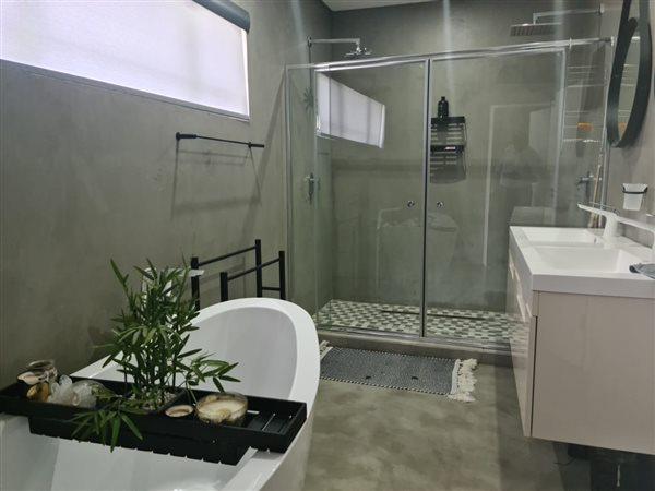 3 Bedroom Property for Sale in Noordwyk Gauteng