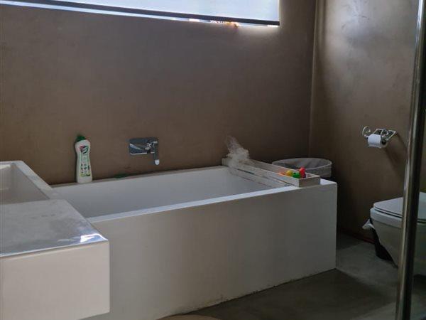 3 Bedroom Property for Sale in Noordwyk Gauteng