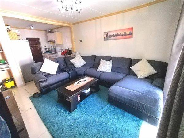 2 Bedroom Property for Sale in Noordwyk Gauteng