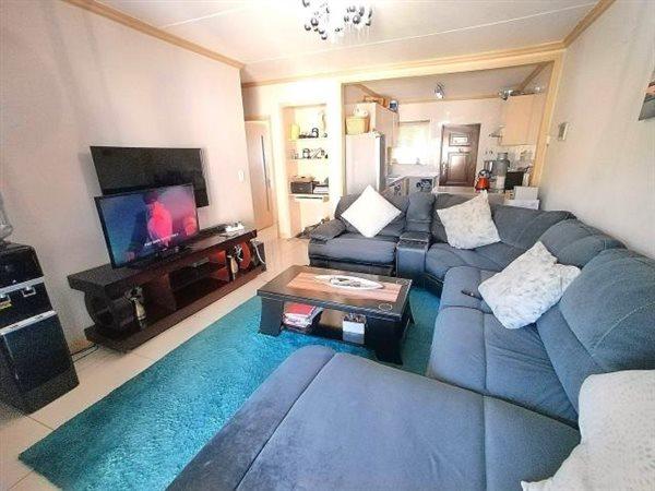 2 Bedroom Property for Sale in Noordwyk Gauteng