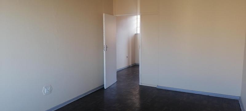 To Let 2 Bedroom Property for Rent in Rosettenville Gauteng