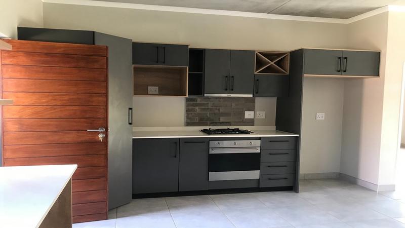 To Let 2 Bedroom Property for Rent in Boardwalk Villas Gauteng