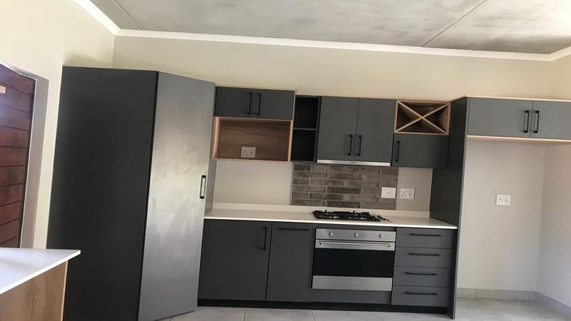 To Let 2 Bedroom Property for Rent in Boardwalk Villas Gauteng