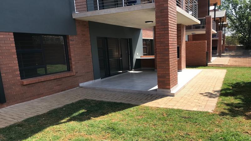To Let 2 Bedroom Property for Rent in Boardwalk Villas Gauteng