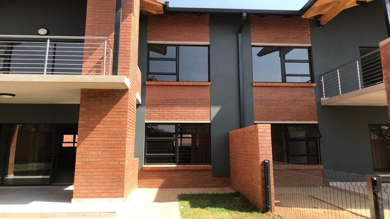 To Let 2 Bedroom Property for Rent in Boardwalk Villas Gauteng