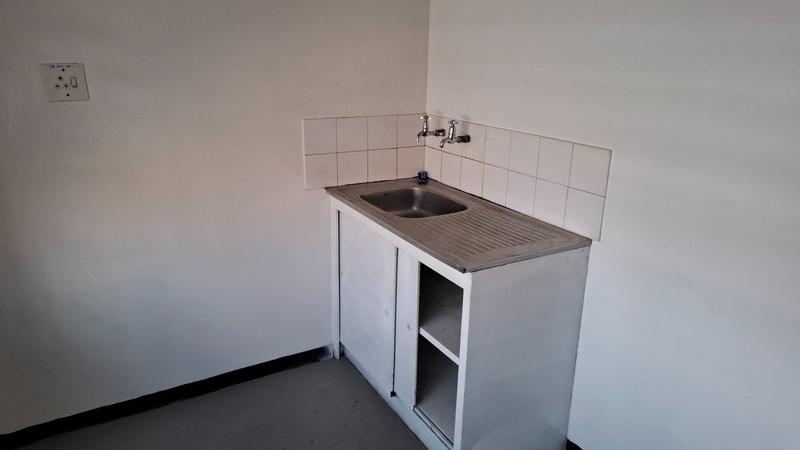 To Let commercial Property for Rent in Halfway House Gauteng