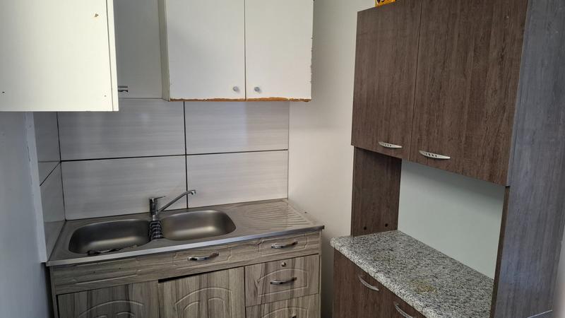 To Let commercial Property for Rent in Vorna Valley Gauteng