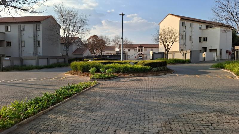 2 Bedroom Property for Sale in Country View Gauteng