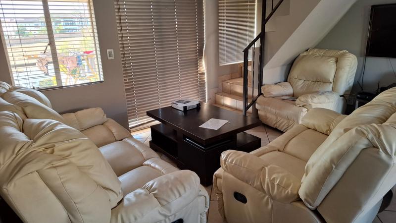 2 Bedroom Property for Sale in Country View Gauteng