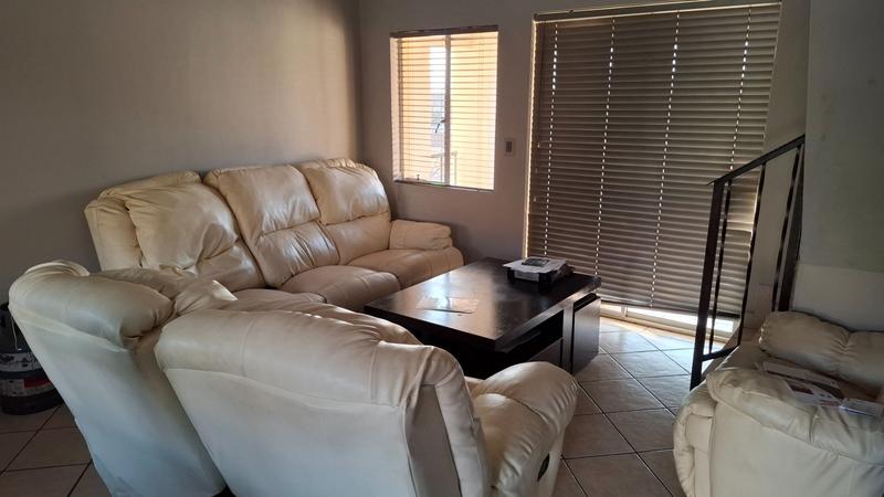 2 Bedroom Property for Sale in Country View Gauteng