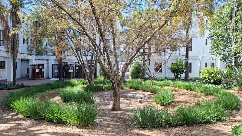 Commercial Property for Sale in Randjespark Gauteng