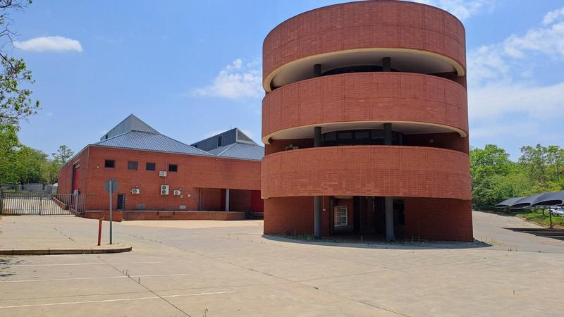 Commercial Property for Sale in Vorna Valley Gauteng