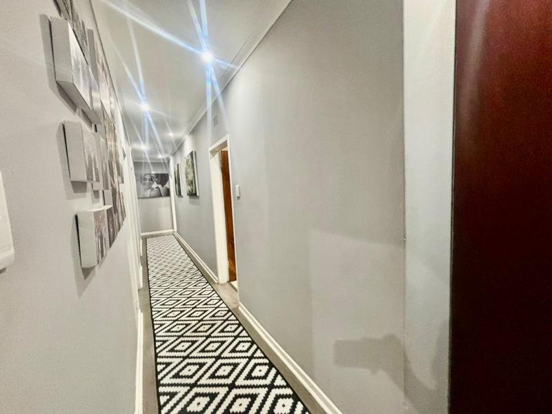 To Let 4 Bedroom Property for Rent in Vanderbijlpark SE 3 Gauteng